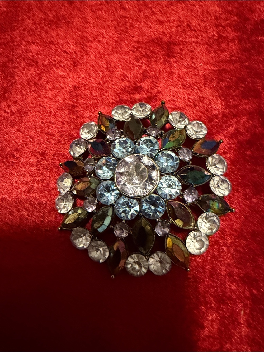 Vintage multi col Crystal Floral Brooch- Blue & Iridescent Accent good condition